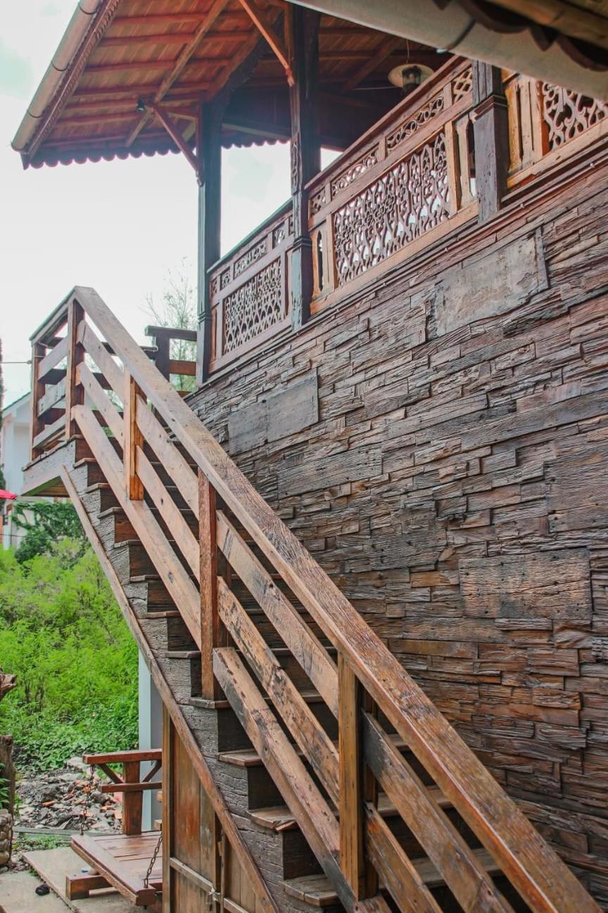 Villa Omah Kayu Bromo Ngadisari Exterior foto